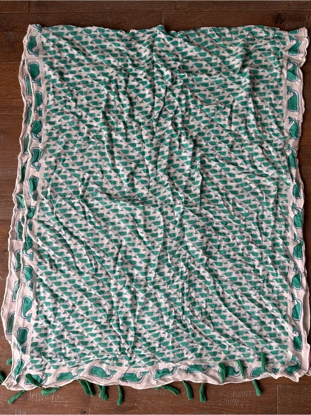 Vineyard vines whale scarf 66x29
